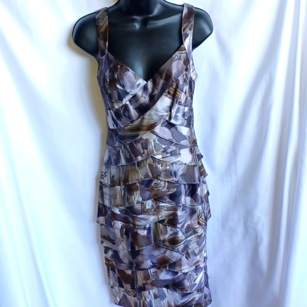 London Times cute ruffles dress, Sz 10P, Gray/brown, 19" PTP, 36" L